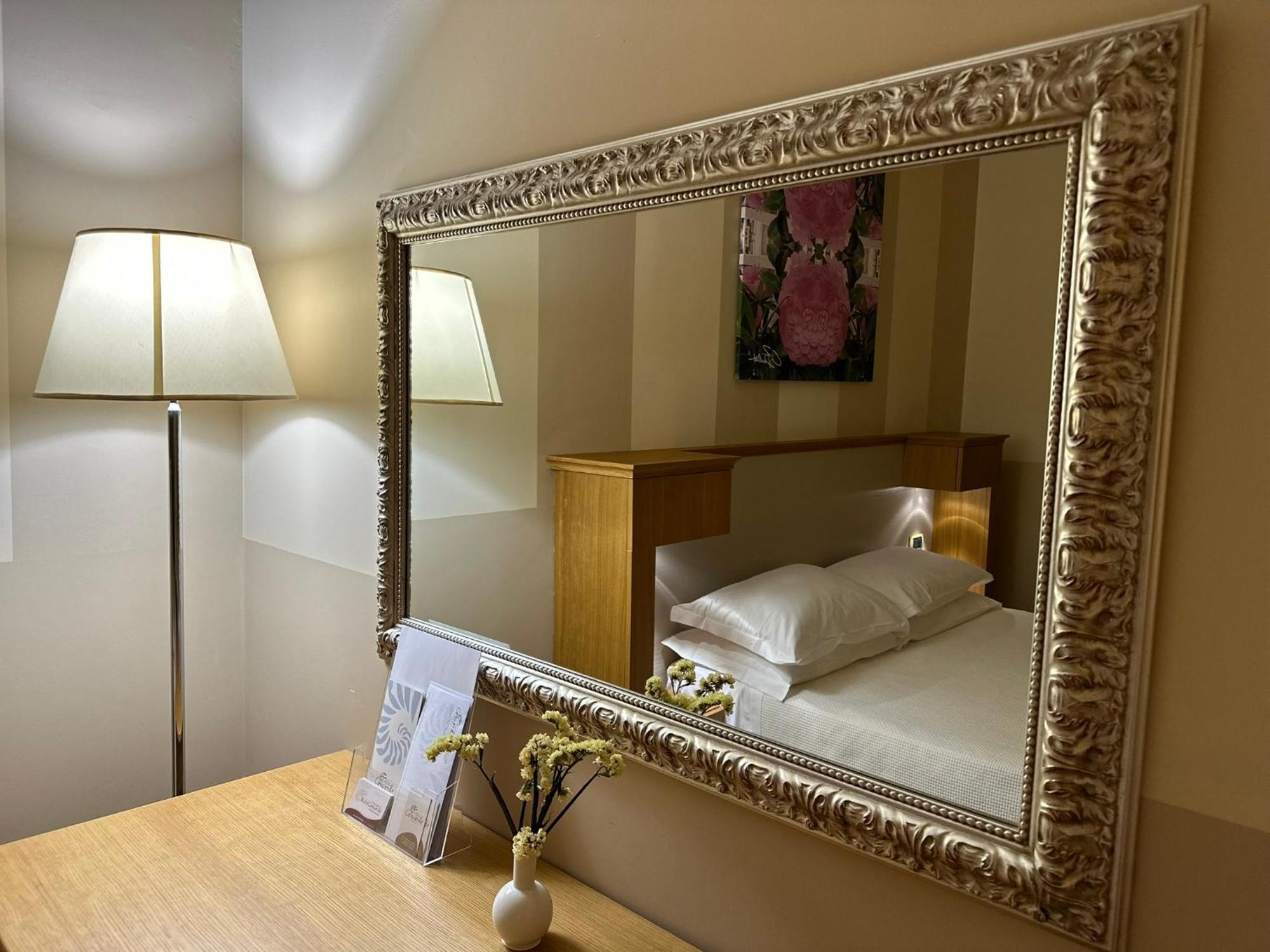 Relais Concorde Aparthotel Grottammare Buitenkant foto