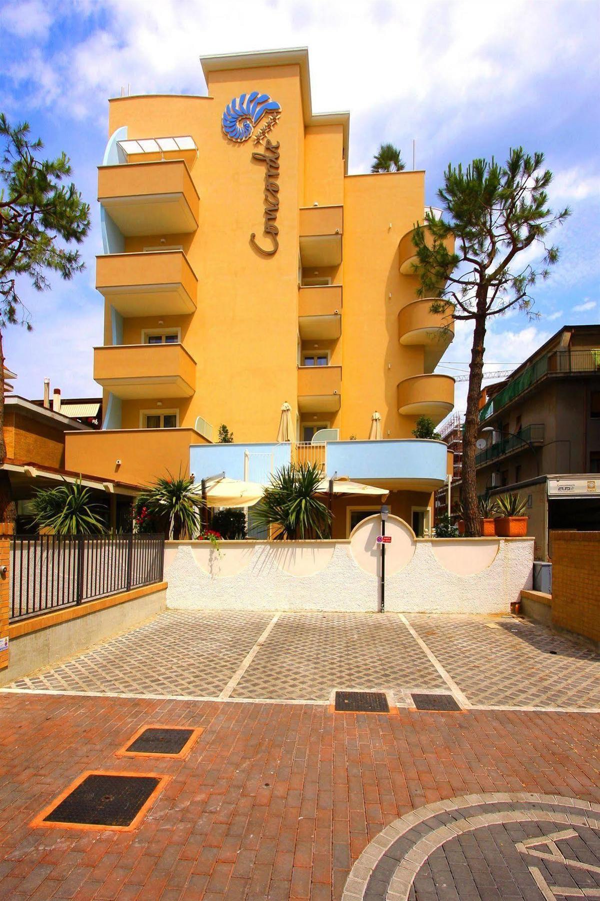 Relais Concorde Aparthotel Grottammare Buitenkant foto